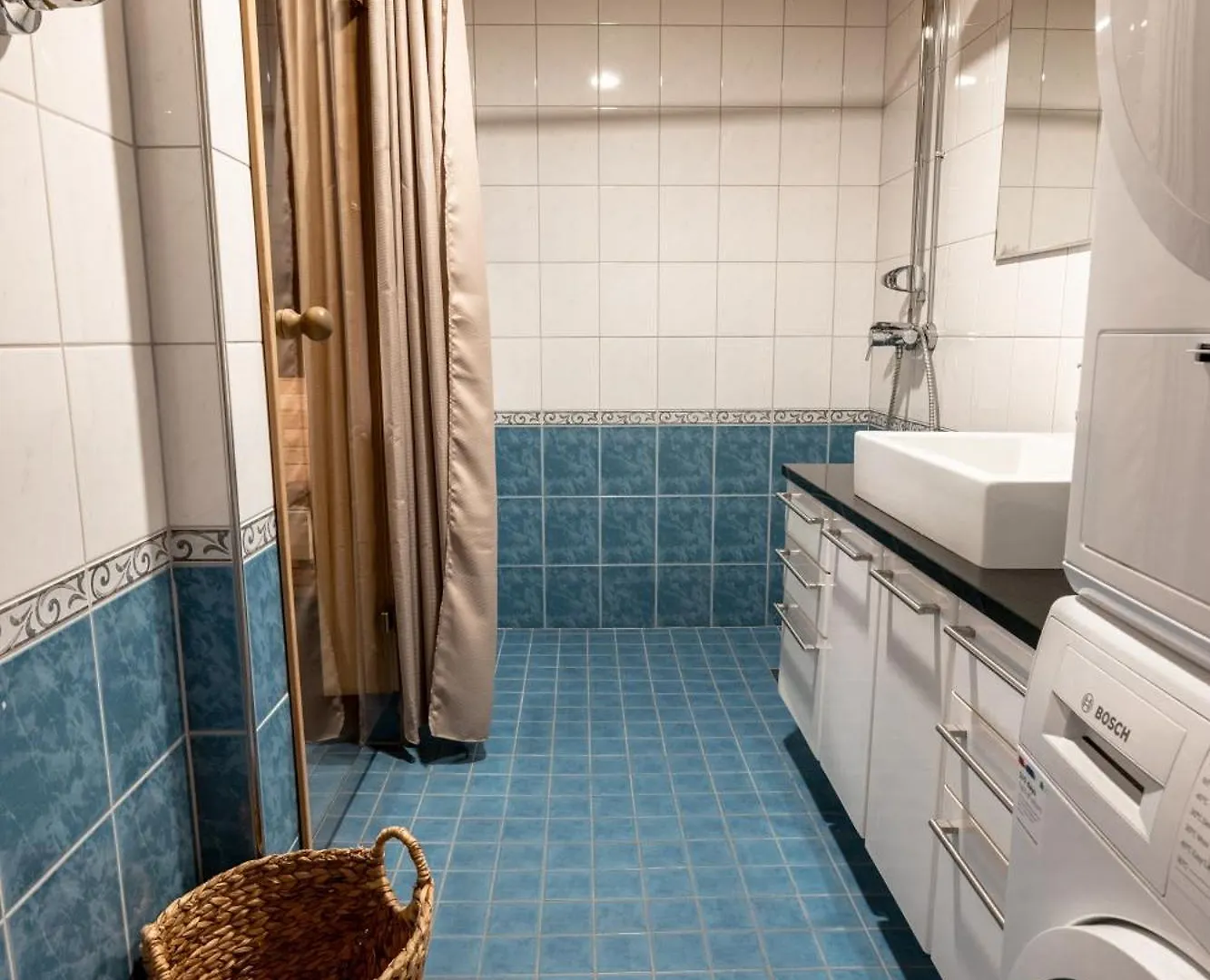 2Ndhomes Luxurious Kamppi Center 2Br Apartment With Sauna & Balcony Helsinki